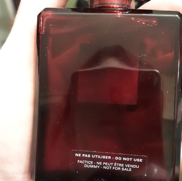 Limited-edition Chanel Number 5 red bottle. - Picture 7 of 8